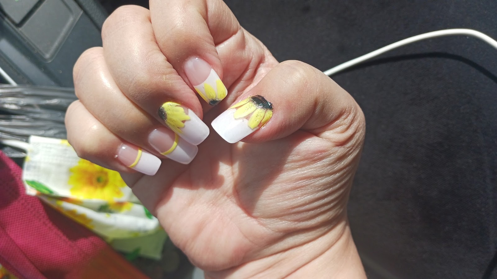 Pretty Nails & Spa nail photo 1